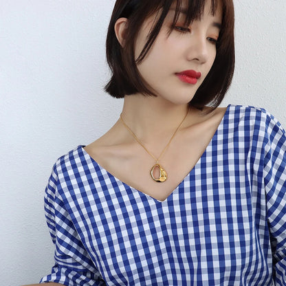 Irregular Hollow Geometric Pendant